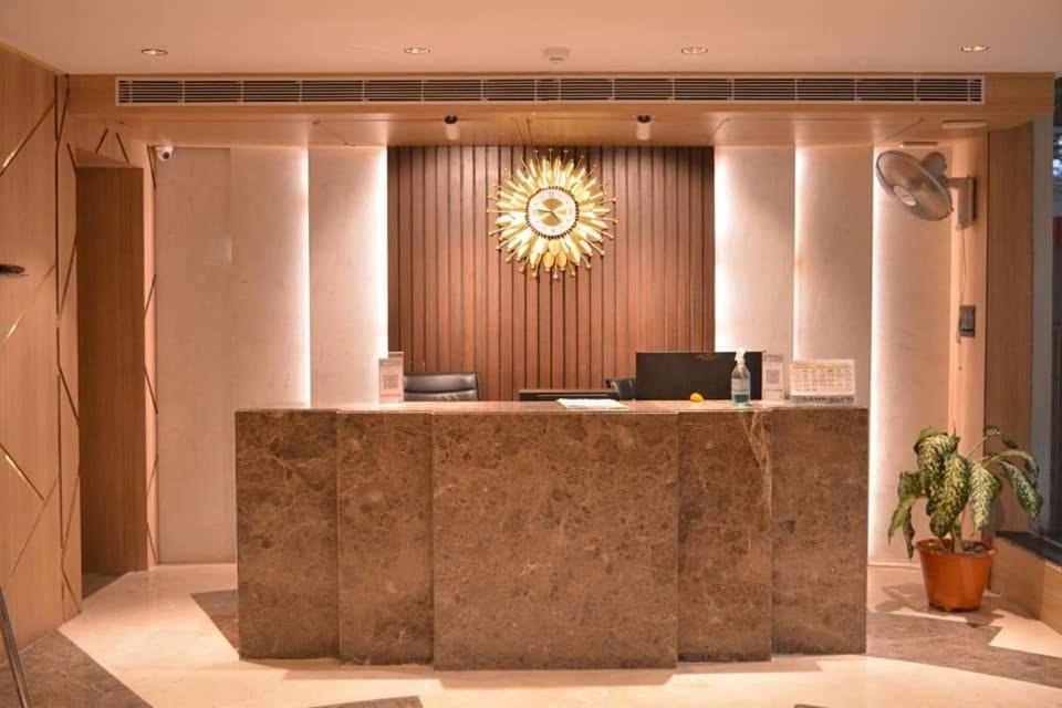 Hotel Silver Land ดีกา ภายนอก รูปภาพ